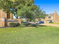 3801 14th St, Unit 1603 in Plano, TX - Foto de edificio - Building Photo