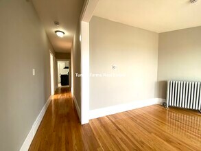 186 Bowdoin St, Unit 2 in Boston, MA - Foto de edificio - Building Photo
