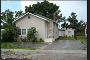 2822 Central Ave in Ft. Myers, FL - Building Photo