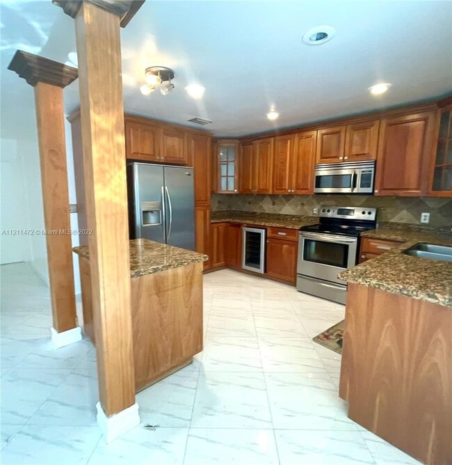 2851 River Run Ter in Miramar, FL - Building Photo - Building Photo