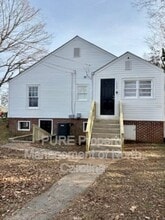 1402 S Main St in Lexington, NC - Building Photo - Building Photo