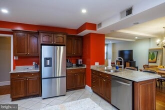 1901 Walnut St in Philadelphia, PA - Building Photo - Building Photo