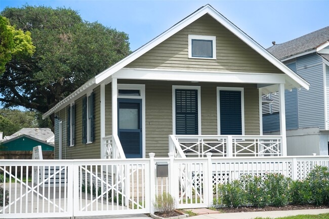 6424 Central City Blvd in Galveston, TX - Building Photo - Building Photo