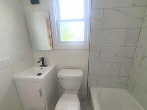 35 Pangborn Pl, Unit #2 in Hackensack, NJ - Building Photo - Building Photo