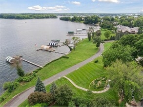 2462 Lafayette Rd in Wayzata, MN - Building Photo - Building Photo