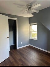 1940 E Cedarwood Cir in Round Lake Heights, IL - Foto de edificio - Building Photo