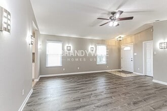 944 Streamside Dr in Greenfield, IN - Building Photo - Building Photo