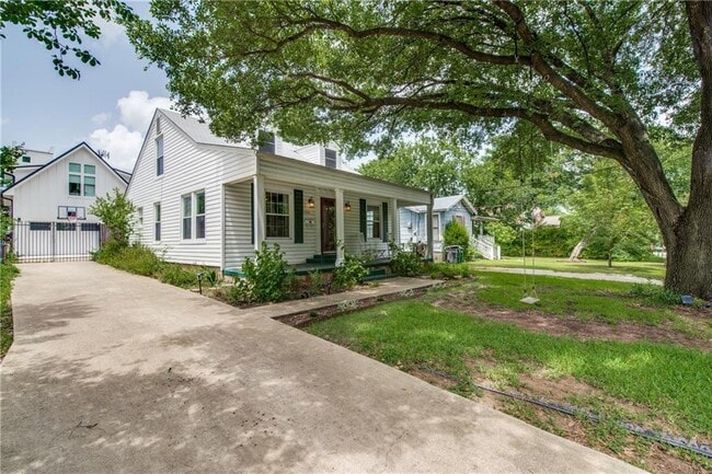 2206 Iva Ln in Austin, TX - Building Photo - Building Photo