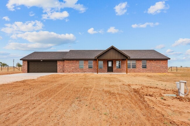 property at 14902 North County Road 1200