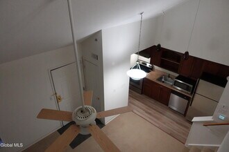 10 Residence Inn Dr in Latham, NY - Building Photo - Building Photo