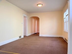 253 Shirley Ave-Unit -Unit 1- Lower in Buffalo, NY - Building Photo - Building Photo