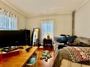 65 Gardner St in Boston, MA - Building Photo - Building Photo