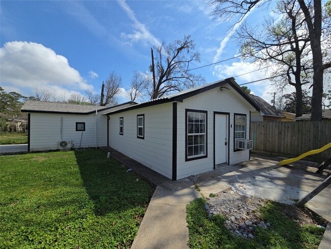 property at 9010 Linda Vista Rd