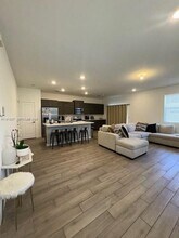 804 SE 18th St in Homestead, FL - Building Photo - Building Photo