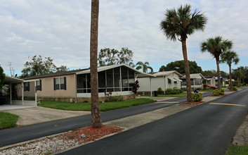 Palm Isles in Apopka, FL - Building Photo - Building Photo