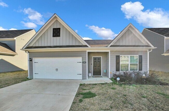 390 Clover Cir in Springville, AL - Building Photo - Building Photo