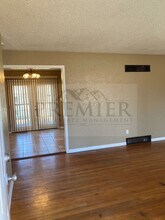 7716 Crisp Ave in Raytown, MO - Building Photo - Building Photo