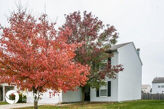 6844 W Philadelphia Dr in McCordsville, IN - Building Photo - Building Photo