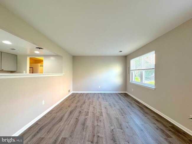 9689 Hagel Cir in Lorton, VA - Building Photo - Building Photo