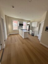 92 Maple St, Unit 1 in Garfield, NJ - Building Photo