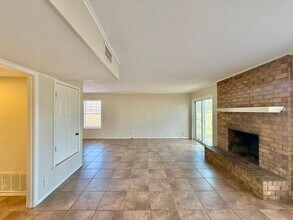 4614 Edinburgh Dr in Tyler, TX - Building Photo - Building Photo