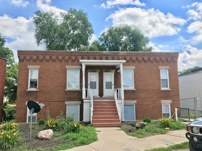 4 Plex - Vinton St Business District