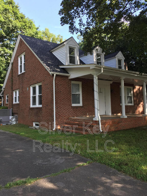 516 Eastanallee Ave in Athens, TN - Building Photo - Building Photo