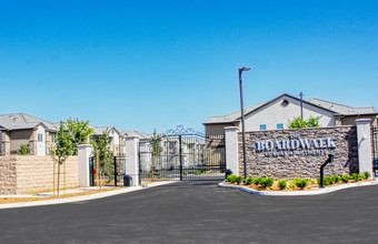 Boardwalk Luxury Apartments in Bakersfield, CA - Building Photo - Building Photo