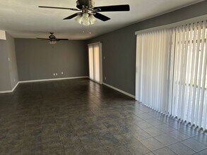 230 E Strahan Dr in Tempe, AZ - Building Photo - Building Photo