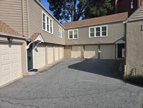 1218 Bellevue Ave in Burlingame, CA - Building Photo - Building Photo