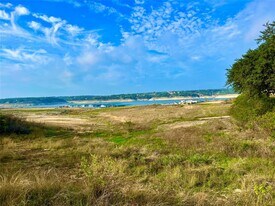 17313 W Beach Rd in Austin, TX - Building Photo