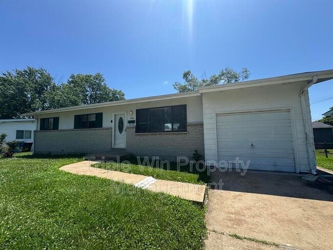 730 Crabapple Ln in Florissant, MO - Building Photo - Building Photo