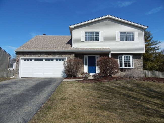 property at 2812 Springdale Cir