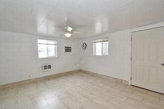 2020 Ua Ave in Emmett, ID - Building Photo - Building Photo