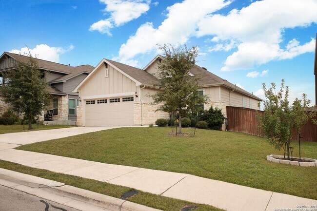 6108 Panola Pass in Schertz, TX - Building Photo - Building Photo