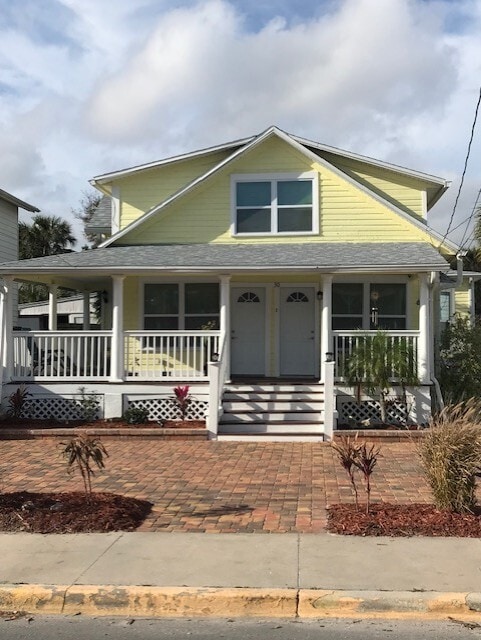 property at 30 S Oleander Ave