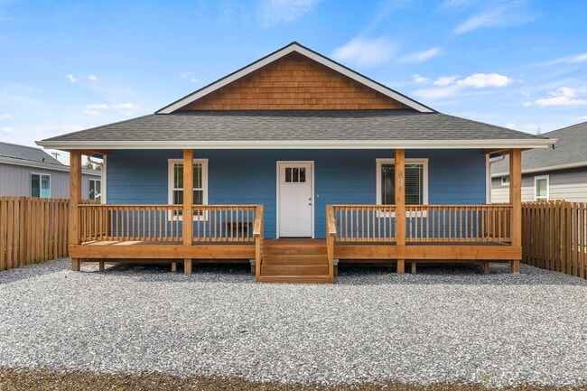 property at 831 N 1st St