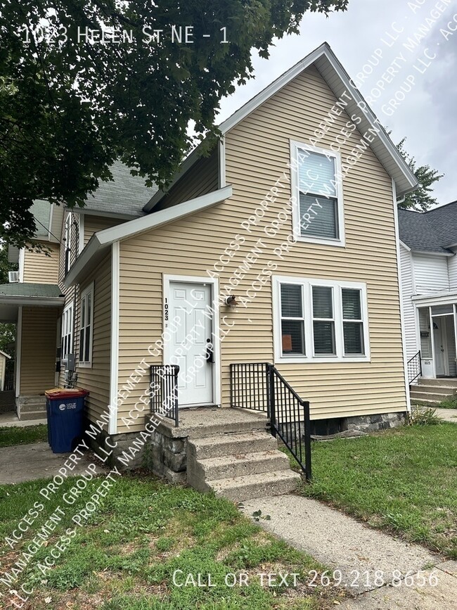 property at 1023 Helen St NE