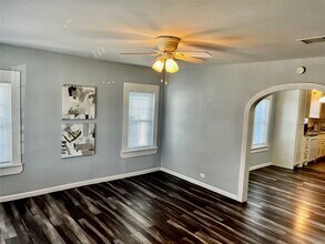 106 N Eastwood St in Houston, TX - Building Photo - Building Photo