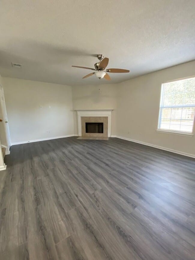 213 Cherry Laural Lane in Savannah, GA - Building Photo - Building Photo