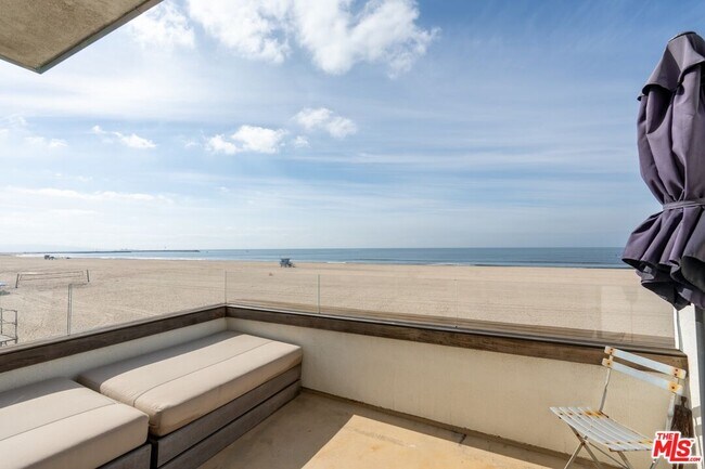 property at 7 Fleet St