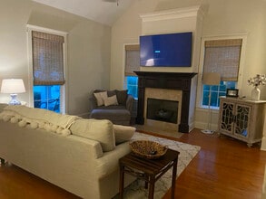 1002 Mitchell Ln in Evans, GA - Foto de edificio - Building Photo