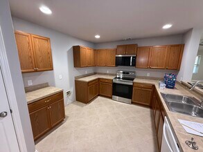 5518 Timber Haven in San Antonio, TX - Foto de edificio - Building Photo