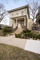 246 Prospect Ave NE in Grand Rapids, MI - Building Photo