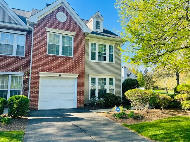 property at 24 Lee Ct