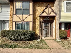 3035 W Wilshire Blvd in Oklahoma City, OK - Building Photo