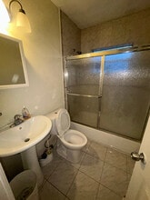 1532 NE 148th St in Miami, FL - Building Photo - Building Photo