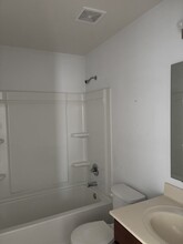 721 Kingly Ter in South Lebanon, OH - Building Photo - Building Photo