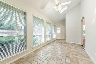 14610 Farrawood Dr in Cypress, TX - Building Photo - Building Photo