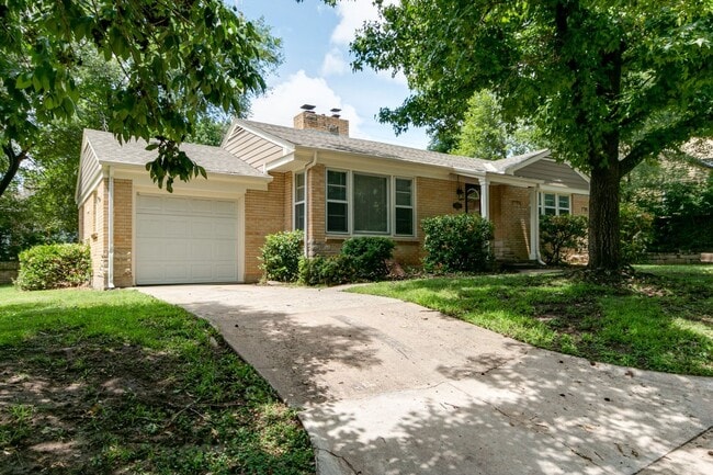 1425 Vista Ln in Manhattan, KS - Building Photo - Building Photo